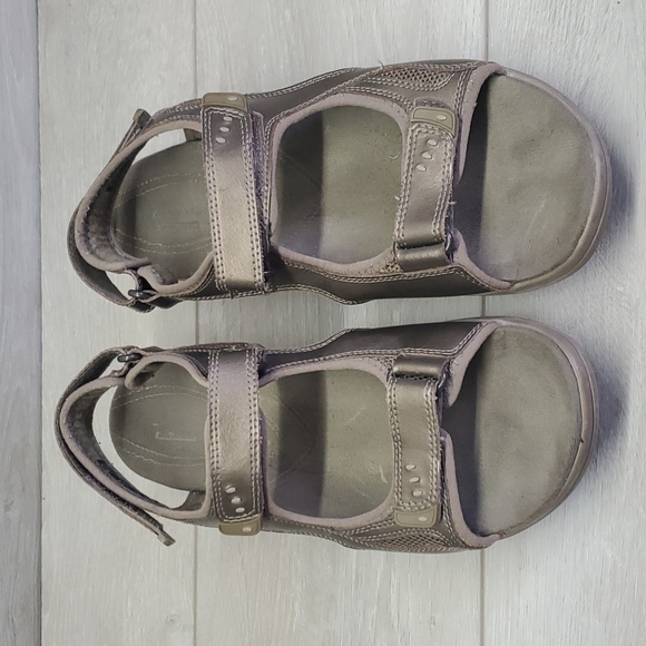 Clarks Women Outdoor Comfort Motion Thorn  Sandals Hook&loop shoes sz 10M - Picture 4 of 11